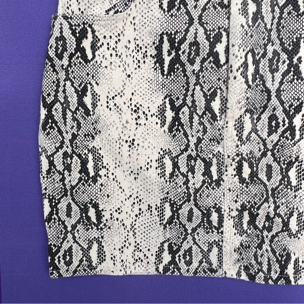 Superdown Isabella Snakeskin Mini Skirt - Picture 6 of 15